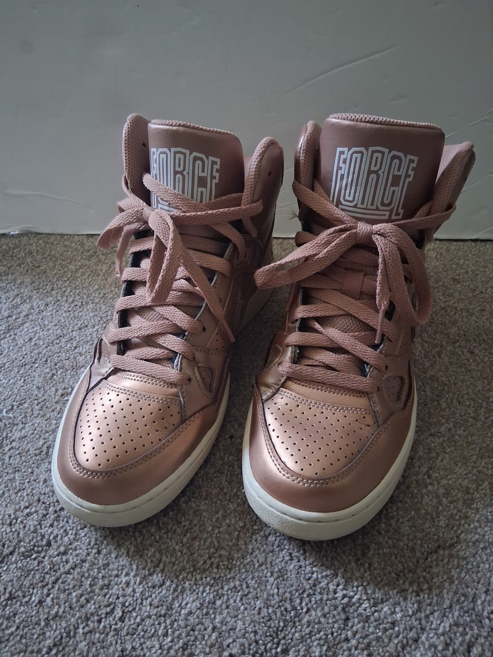 Nike Women's Dunk Sky Hi Metallic Rose Gold High Top Sneakers Size 8